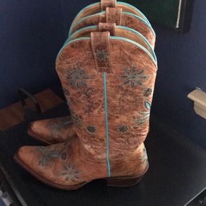 Shyanne Daisy Mae Brown Cowboy Boots